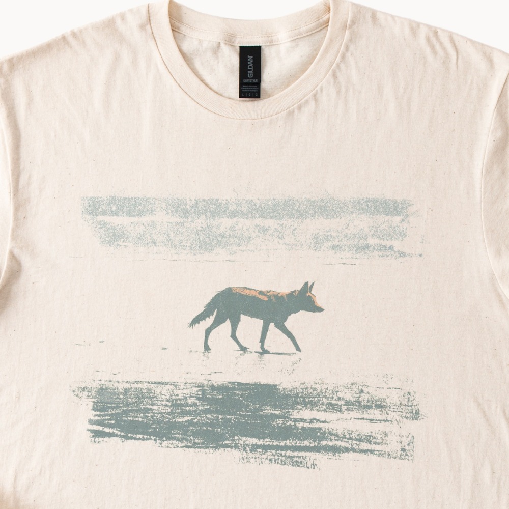 Relief Print Tee Solitary Coyote Boho Vintage Style